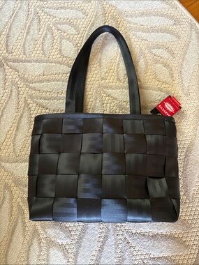 Iconic Harveys seat belt bag Black Woven Tote Bag 12x16x5